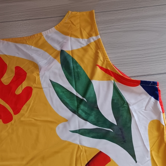 Women Fashion Graphic Printed Plus Size Ruffled Dress - Picture 12 of 12